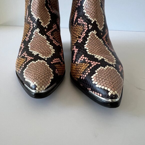 Marc Fisher LTD Yale Chelsea Ankle Boots, Pointy Toe, Size 9, Snakeskin Print EC - Picture 12 of 13